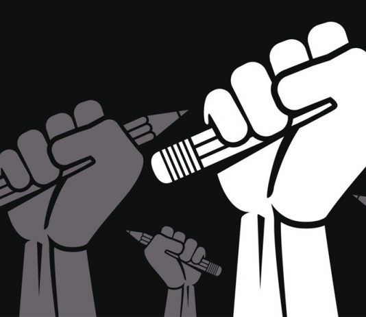 Palabras Más / ¡Pensar, acto democrático!