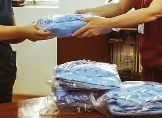 UNAM entregó al IMSS kits para combatir COVID-19