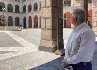 AMLO dedica mensaje a enfermos y personal médico