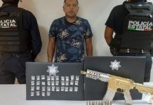 Puebla / Detienen a hombre que portaba arma con incrustaciones en oro