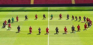 Jugadores del Liverpool protestan por asesinato de Floyd