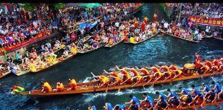 China celebra el Festival de Bote de Dragón