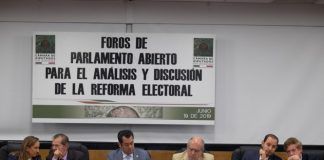 Entre Espejos y Ventanas / El menú electoral