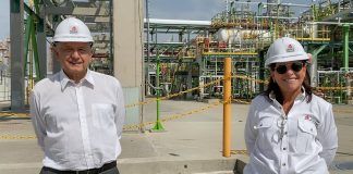 Erradicaremos el huachicoleo y seremos autosustentables: AMLO