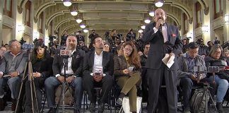 Palabras Más / ¿Los incorruptibles?
