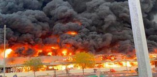 Incendio consume mercado de Ajman, en Emiratos Árabes Unidos