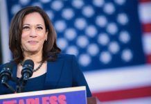 Harris aparece por sorpresa en sede del Partido Demócrata