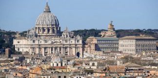 Papa Francisco incorporó a seis mujeres al Consejo de Economía