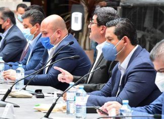 Mandatarios oficializan salida de la Conago