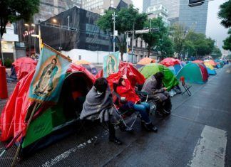 No evacuarán a manifestantes de FRENAAA: Sheinbaum
