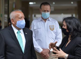 Trabajadores del Estado regresarán a oficinas hasta enero