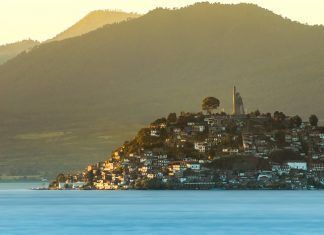 Michoacán / Isla de Janitzio, no recibirá visitantes para Día de Muertos