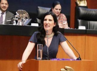 Morena en el Senado pide destitución de Kenia Rabadán
