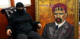 AMLO en desacuerdo con manifestantes en CNDH
