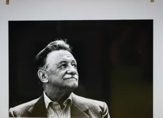 Inauguran exposición de Benedetti