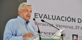 AMLO advierte a sus opositores que dará tregua