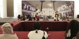 Sánchez Cordero se reunió con manifestantes de la CNDH