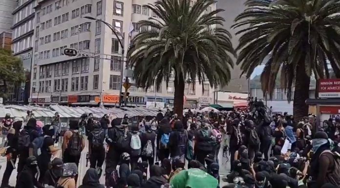 Feministas señalan que autoridades persiguen a manifestantes