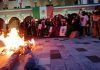 Veracruz / Grupo de mujeres queman muñeco de AMLO