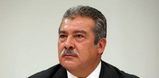 La Columna / Candil de la calle y oscuridad de su casa