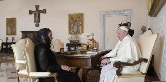 Para Gente Normal / ¿De qué nos sirve el perdón del Gobierno de España, El Vaticano o la Familia Real?