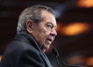 Se Comenta Solo Con / Dos penosos finales