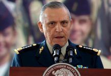 Reaparece Salvador Cienfuegos en Marcha de la Lealtad