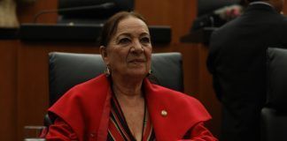 Se Comenta Solo Con… / Científicos Dos