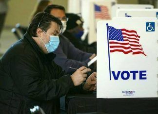 Suman más de 100 millones de votos adelantados en EU