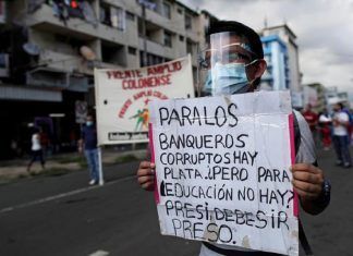 Exigen mejores condiciones educativas en Panamá