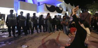 Quintana Roo / Dispersan a balazos protesta contra feminicidios