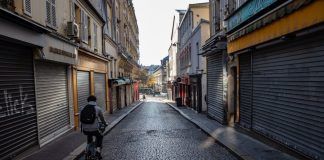 Francia descarta levantar confinamiento