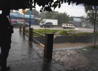 Suman 4 desaparecidos por huracán Iota en Nicaragua