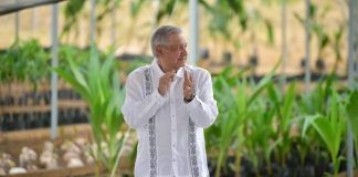 AMLO con cuadro ‘bastante leve de COVID-19