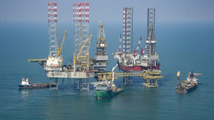 inhabilitan-por-10-anos-a-exservidor-de-pemex-relacionado-con-la-estafa-maestra-foto-twitter