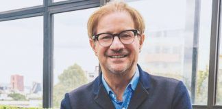 Unesco confirma salidad de Andrés Roemer