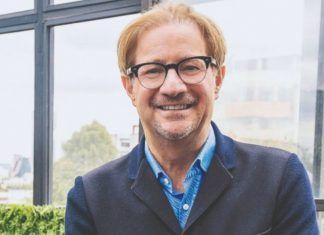 Andrés Roemer, negó haber huido de México