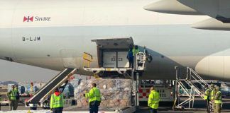 México recibió vacunas chinas contra COVID-19