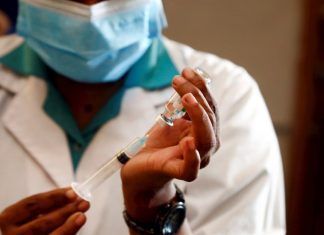 Trabajadores de gobierno estadounidense deberán mostrar prueba de vacunación