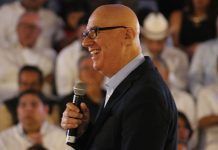 Dante Delgado padece cáncer de estómago
