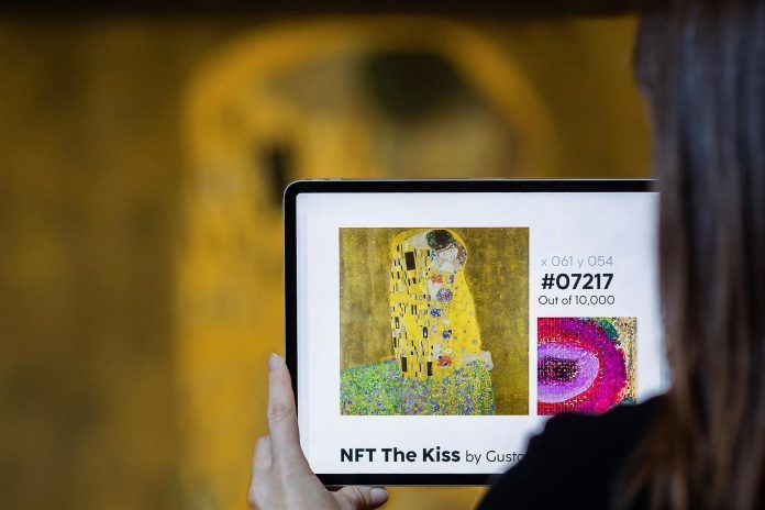 division-de-el-beso-de-gustav-klimt-para-su-venta-en-nft