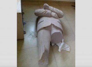 Estado de México / Resguardan estatua de AMLO en comisaria de Atlacomulco