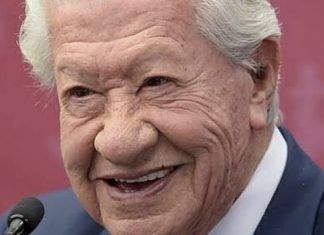 Ignacio López Tarso, feliz de cumplir 97 años de edad