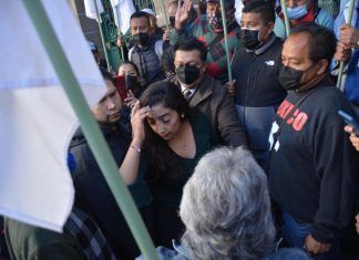 Denuncia Ana Villagrán violencia en su contra por parte de manifestantes
