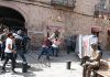 Michoacán / Se enfrentan normalistas y maestros de la CNTE en Morelia