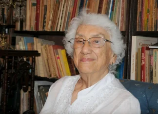 Falleció la poeta Dolores Castro