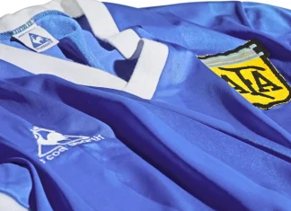 Camiseta con la que triunfo Maradona será subastada