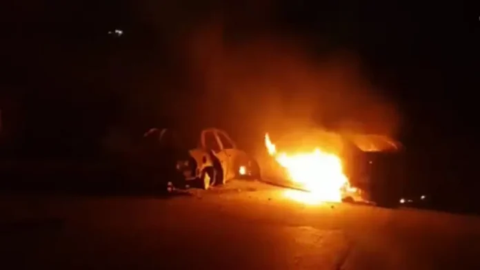 quema-de-vehiculos-durante-enfrentamiento-en-intento-de-toma-de-cementera-de-la-cruz-azul