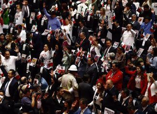 Dirigentes de oposición parecen promotores de la 4T: AMLO