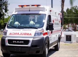 Guanajuato / Asesinan a joven mientras era atendido en una camilla de Cruz Roja